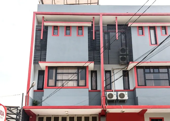 Nida Rooms Surya Samantri Coblong