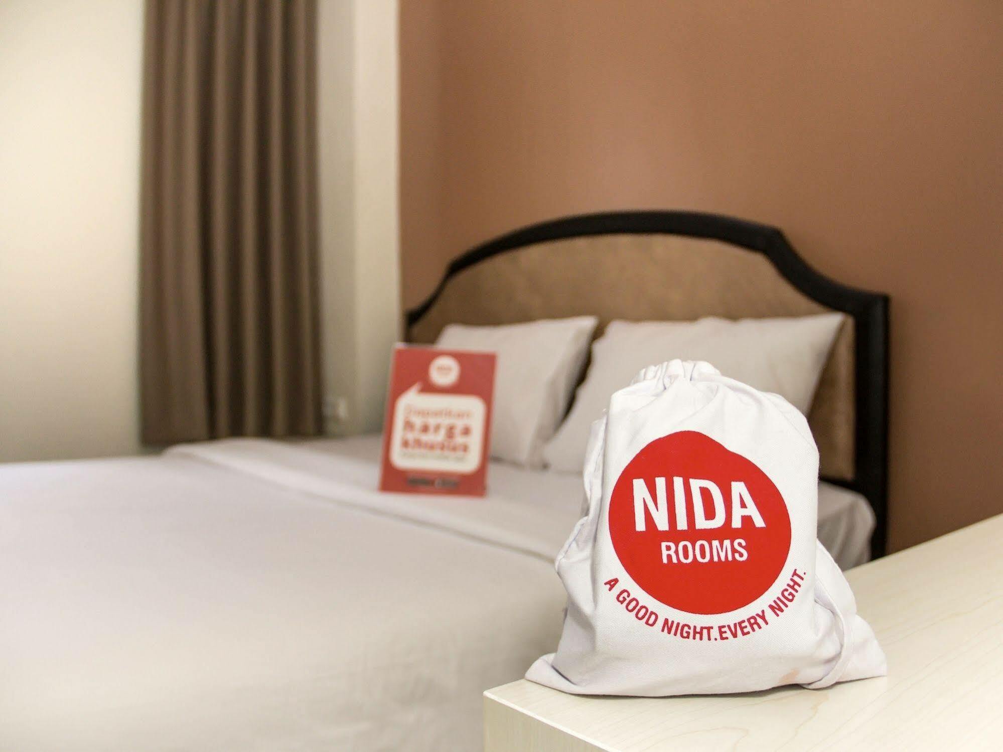 Nida Surya Samantri Coblong Hotel 2*