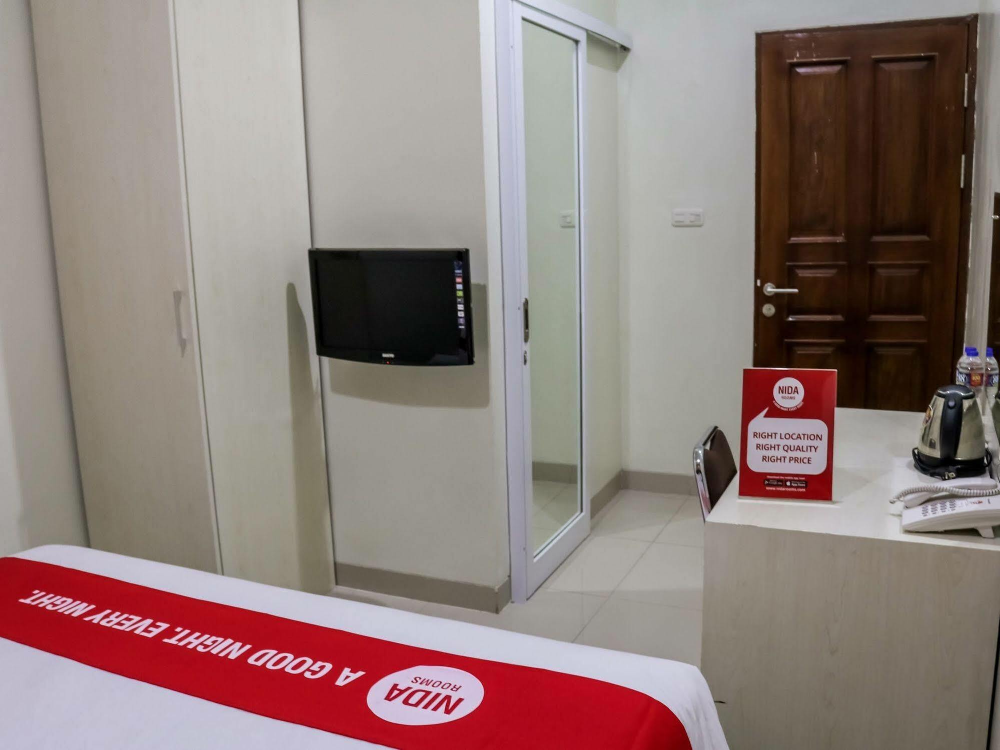 Hotel Nida Surya Samantri Coblong